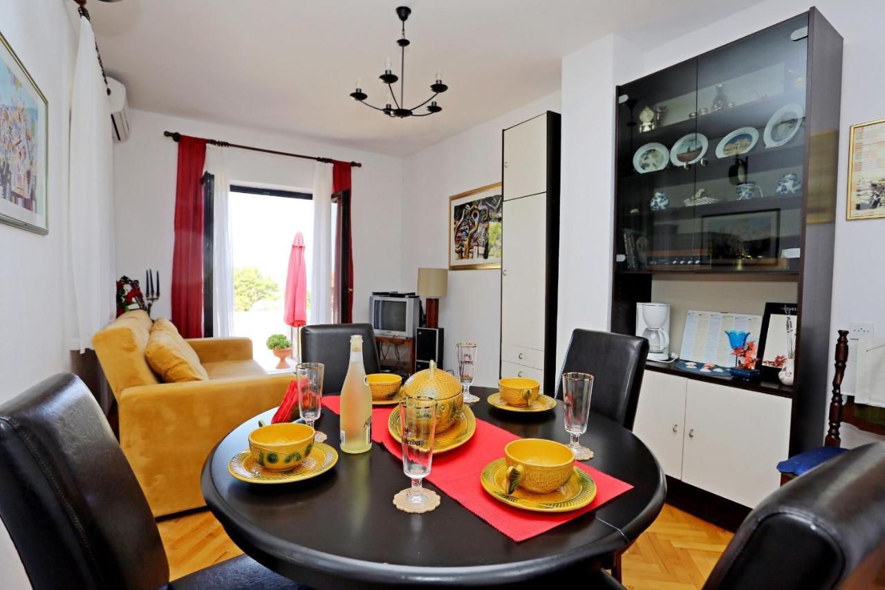 Apartments Dvornik Mirce Zewnętrze zdjęcie